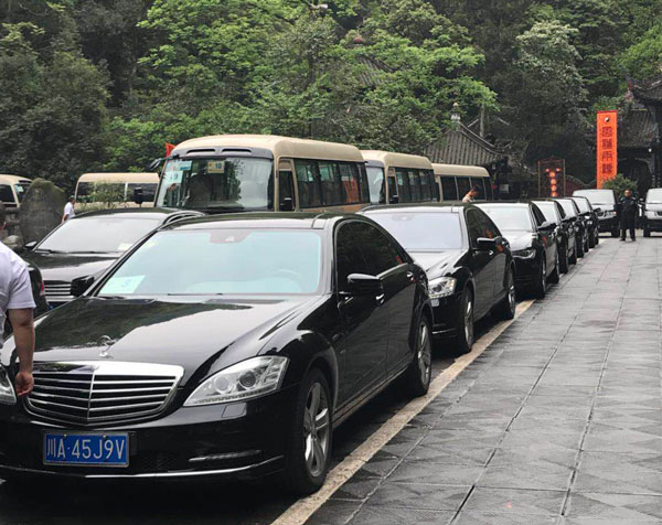 成都租車包車哪個(gè)劃算?