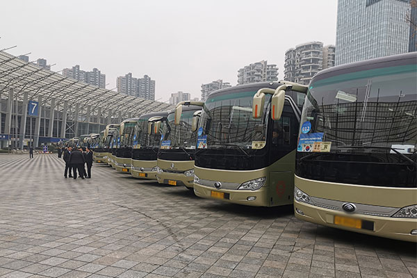 成都租大巴車海格大巴