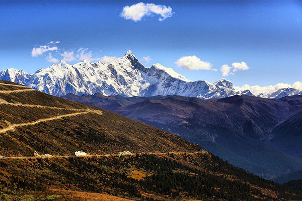 端午節(jié)四川租車旅游去哪兒？推薦人少景美的康巴藏區(qū)